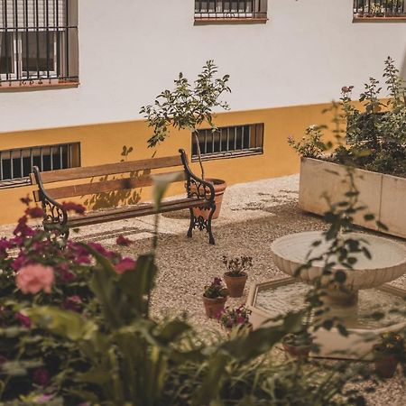 Apartamento Jardin De Santa Paula Sevilla Exteriér fotografie